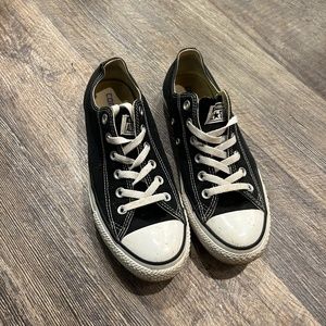 Black converse